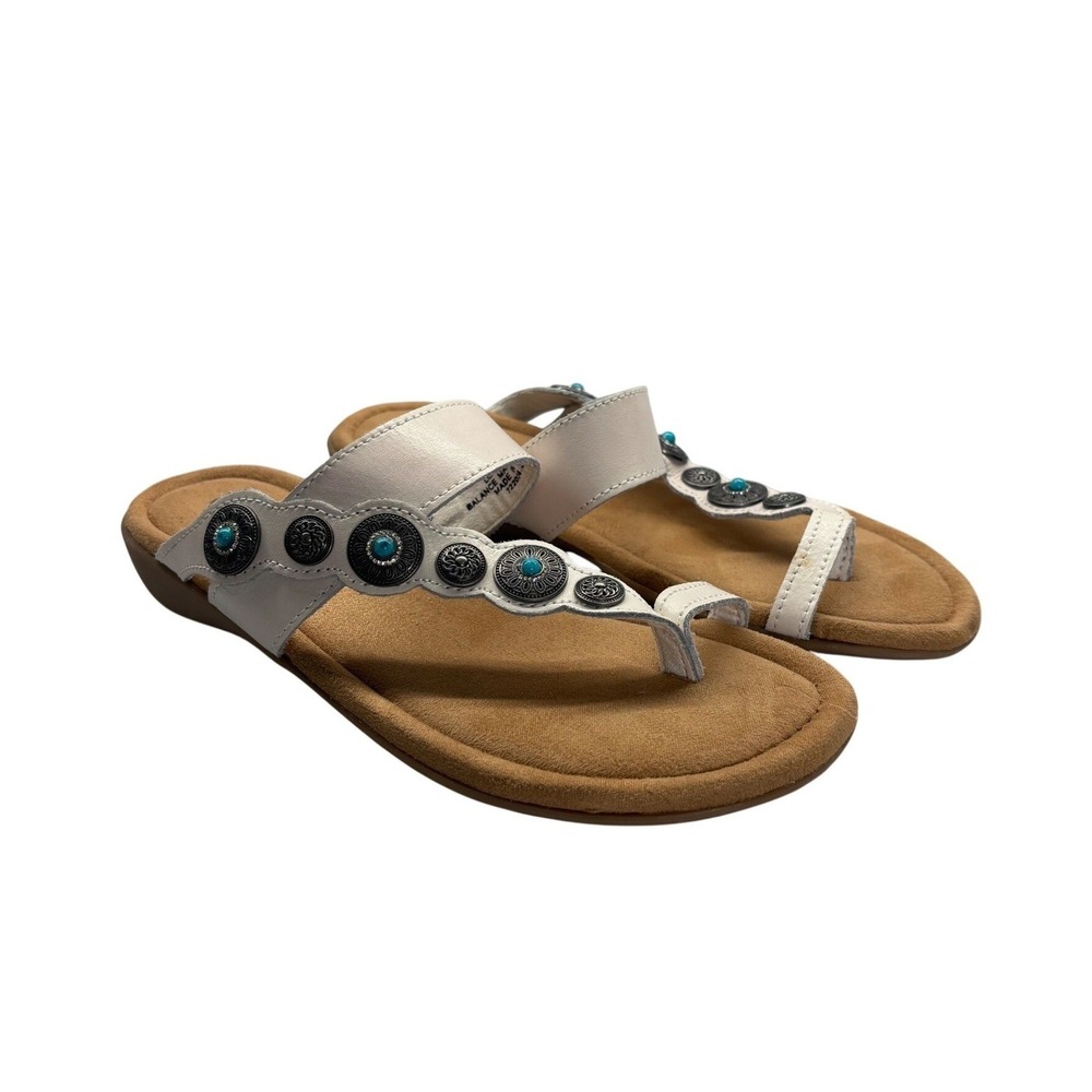 Minnetonka Sandals Women 9M White Silver Concho Turquoise Beaded Thong Slides